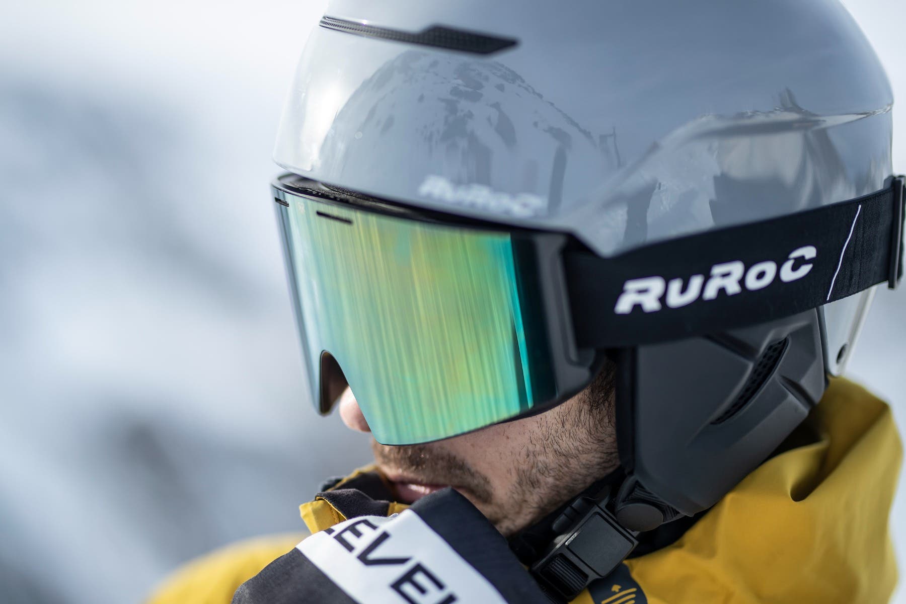 Casco Esquí Hombre : casco de esquí con visera hombre